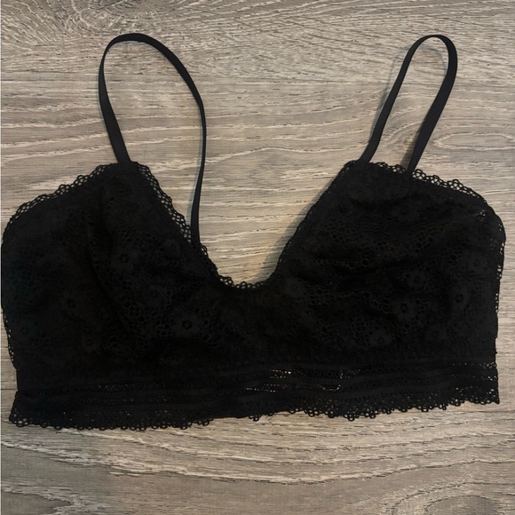 Victoria's Secret Black Lace Bralette - Picture 2 of 5